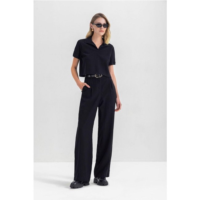 Blusa Cropped Feminina em Moletinho Essendi Preto