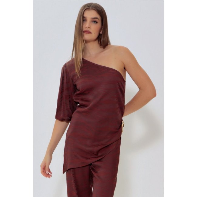 BLUSA ASSIMETRICA EVIDENCE CACAU Gatabakana