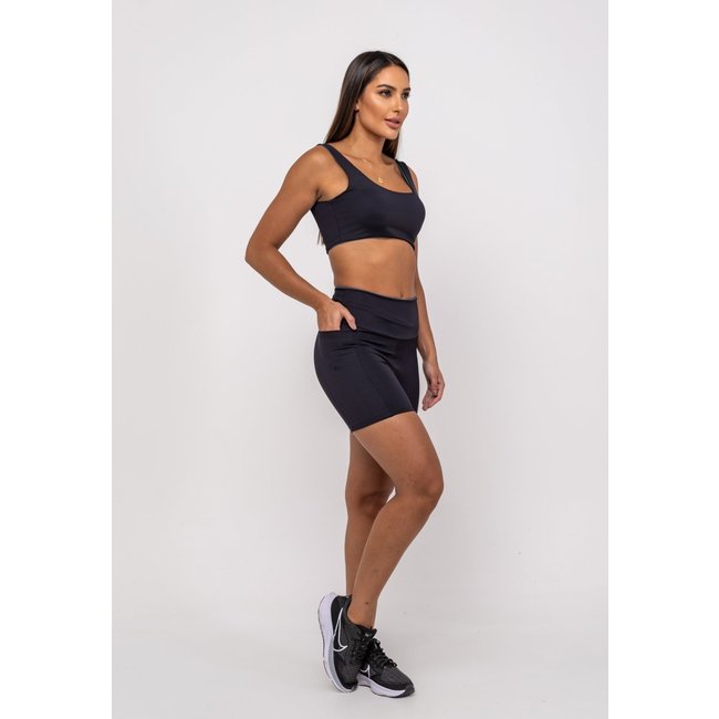 Bermuda Suplex Poliamida Com Bolso Quadrado Salvatore Preto