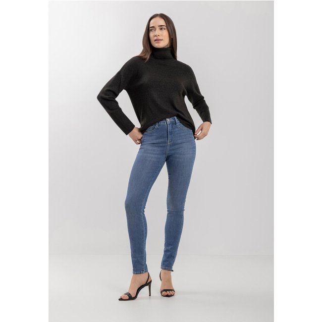 Calça Jeans Skinny Com Cintura Alta E Tecnologia Perfect