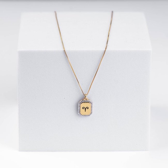 Infantil - Colar com Pingente Medalhinha Signo Áries Cravejado Semijoia Banhado a Ouro Ania Store