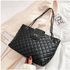 Women’s Crossbody Bags Simple Diamond-patterned Embroidered Thread Underarm Lock Single-shoulder Bag, Large-capacity Chain Hand-held Crossbody Bag