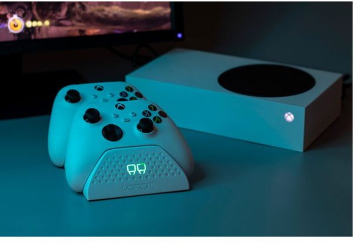 Currys Business | Venom VENOM VS2871 Xbox Series X/S Twin Docking Station - White Venom VENOM VS2871 Xbox Series X/S Twin Docking Station - White