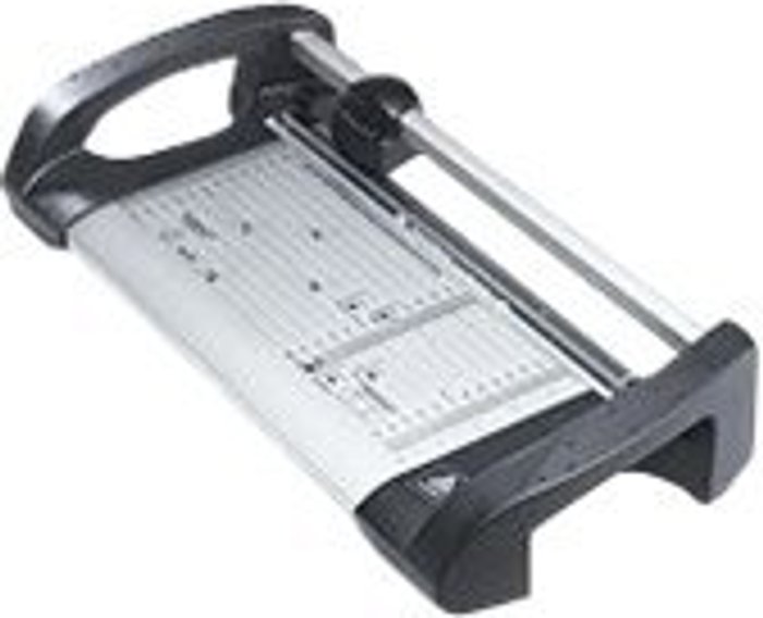 Currys Business | Avery Avery A4 Office Trimmer (315mm Cutting Length and 12 Sheet Capacity) A4TR Avery Avery A4 Office Trimmer (315mm Cutting Length and 12 Sheet Capacity) A4TR