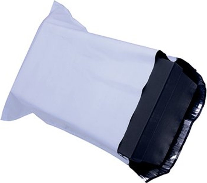 Office Monster | GoSecure GoSecure Strong Polythene Mailing Bag 335x430mm Opaque (Pack of 100) HF20211 GoSecure GoSecure Strong Polythene Mailing Bag 335x430mm Opaque (Pack of 100) HF20211