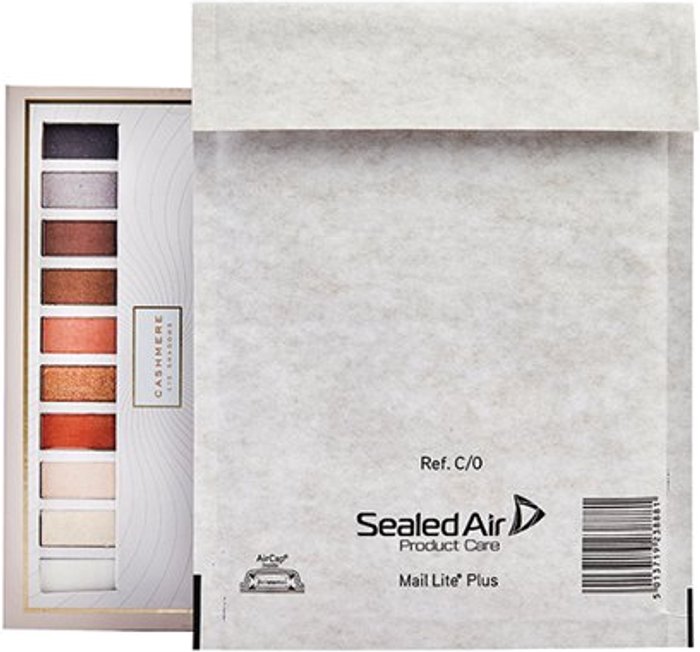 Office Monster | Mail Lite Mail Lite + Bubble Lined Postal Bag Size C/0 150x210mm Oyster White (Pack of 100) MLPC/0 Mail Lite Mail Lite + Bubble Lined Postal Bag Size C/0 150x210mm Oyster White (Pack of 100) MLPC/0
