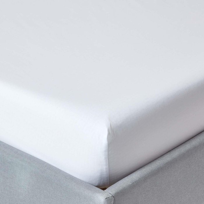 The Range | Homescapes 200 Thread Count Egyptian Cotton Fitted Sheet - White / Superking Homescapes 200 Thread Count Egyptian Cotton Fitted Sheet - White / Superking