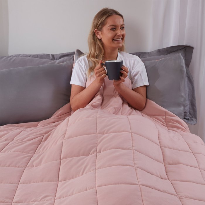 The Range | Brentfords Brentfords Weighted Blanket Quilted Blush Pink 125 X 150 Cm 4Kg Brentfords Brentfords Weighted Blanket Quilted Blush Pink 125 X 150 Cm 4Kg