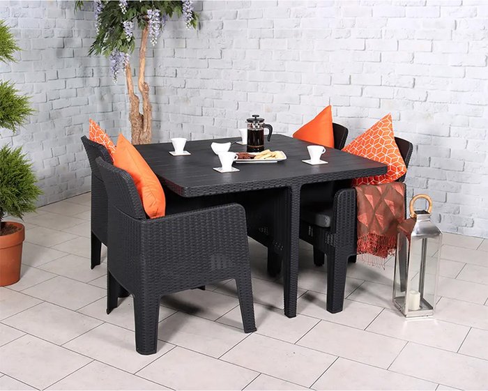 The Range | Royalcraft Royalcraft Faro 4 Seater Deluxe Cube Set - Black Rattan Effect Royalcraft Royalcraft Faro 4 Seater Deluxe Cube Set - Black Rattan Effect