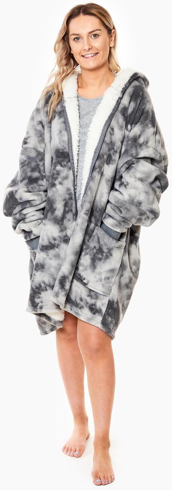 The Range | Dreamscene Dreamscene Tie Dye Zip-Up Oversized Hooded Blanket Sherpa Sweater - Grey Dreamscene Dreamscene Tie Dye Zip-Up Oversized Hooded Blanket Sherpa Sweater - Grey