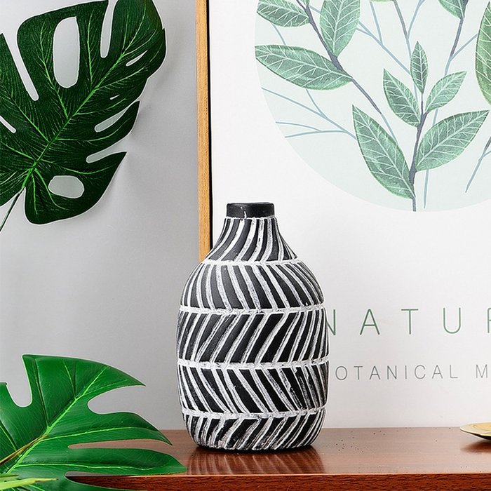 The Range | Livingandhome Nordic Ceramic Flower Vase - Black Livingandhome Nordic Ceramic Flower Vase - Black