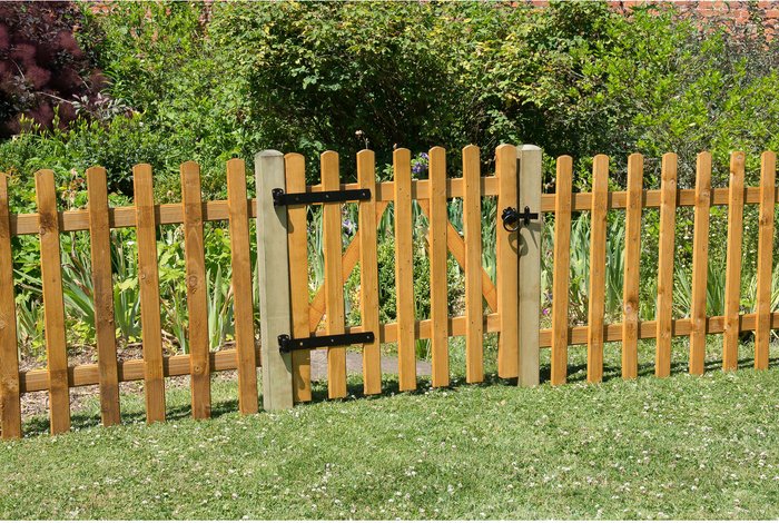 The Range | Forest Garden Forest Garden Grooved Pale Gate 3ft (0.90m High) Forest Garden Forest Garden Grooved Pale Gate 3ft (0.90m High)