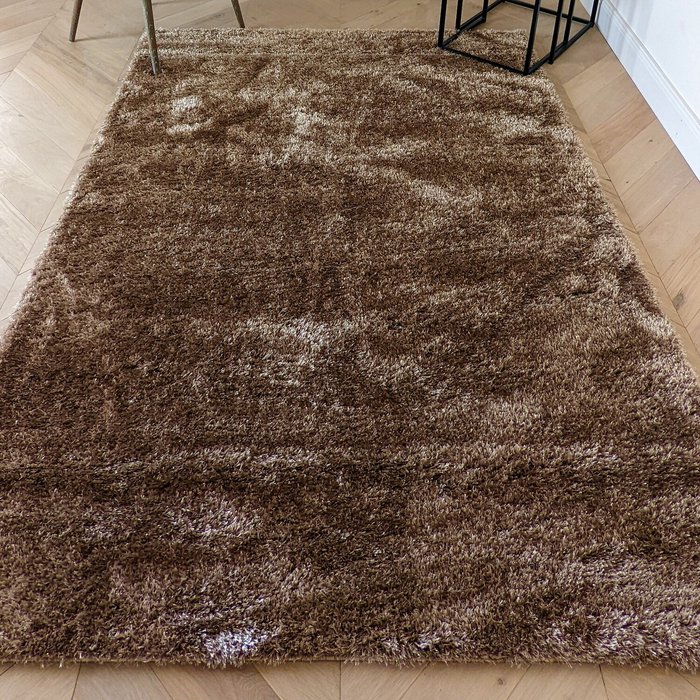 The Range | The Rug Wholesaler Shimmering Latte Shaggy Rug - Latte / 170cm The Rug Wholesaler Shimmering Latte Shaggy Rug - Latte / 170cm