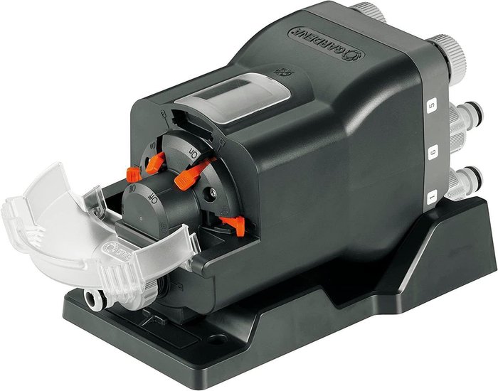The Range | Gardena Gardena 6 Channel Straight Automatic Water Distributor for Master Digital Water Timers Gardena Gardena 6 Channel Straight Automatic Water Distributor for Master Digital Water Timers