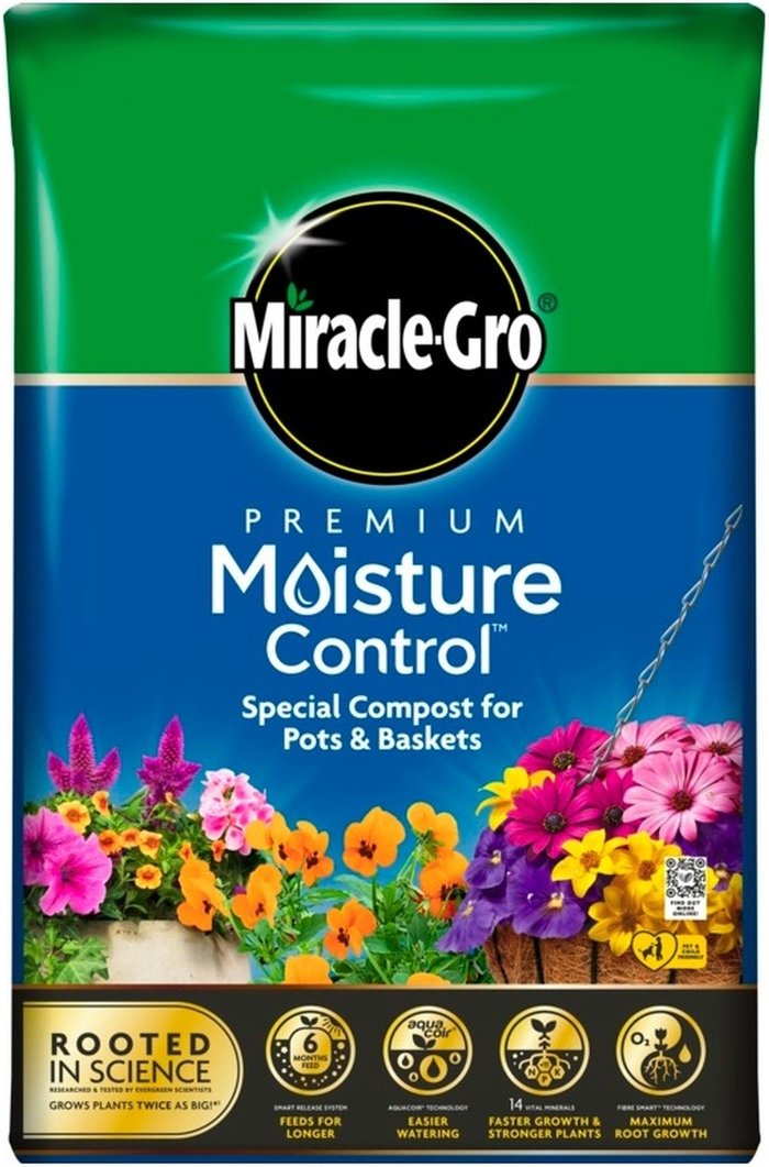 The Range | Miracle-Gro Premium Moisture Control Compost 10L - Brown Miracle-Gro Premium Moisture Control Compost 10L - Brown