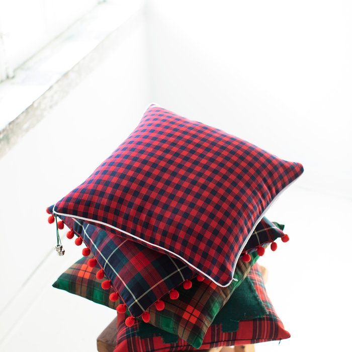 The Range | Destina Home Christmas Themed Stylish Cushion Throw Pillow - Red - Green Destina Home Christmas Themed Stylish Cushion Throw Pillow - Red - Green