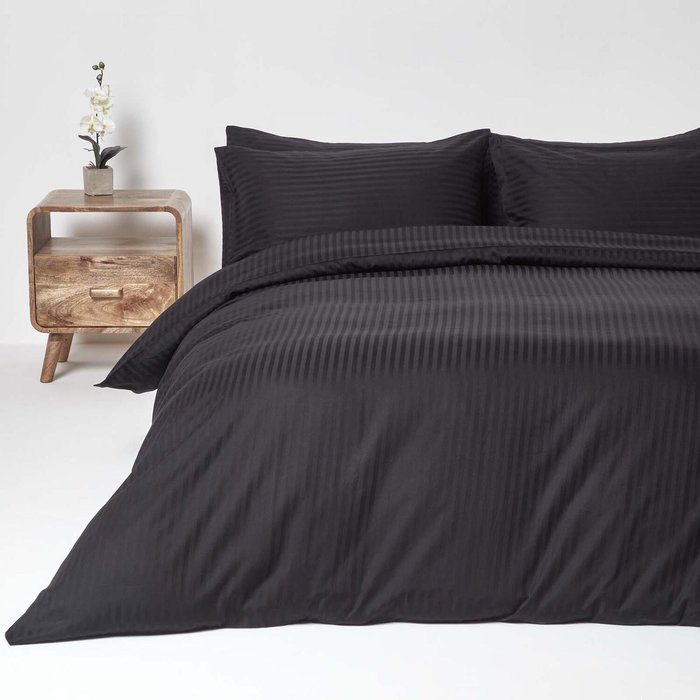 The Range | Homescapes Satin Stripe Egyptian Cotton Duvet Cover with Pillowcase - Black / Single Homescapes Satin Stripe Egyptian Cotton Duvet Cover with Pillowcase - Black / Single