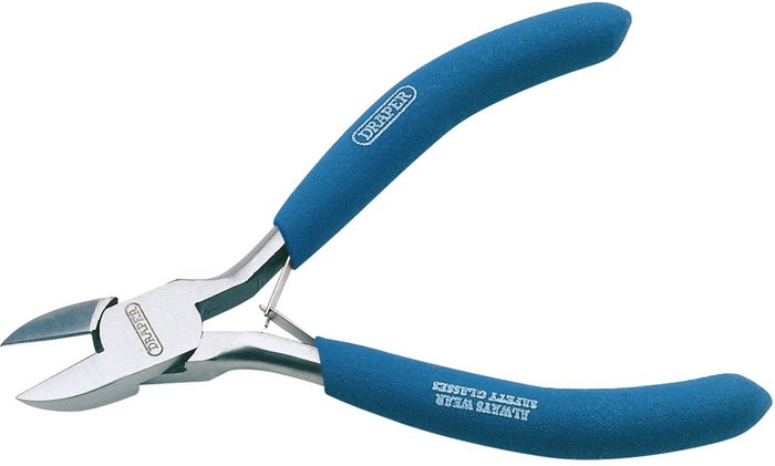 The Range | Draper Draper Carbon Steel Precision Side Cutters 110mm Draper Draper Carbon Steel Precision Side Cutters 110mm
