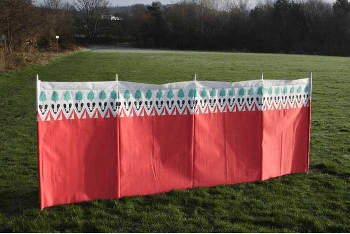 The Range | Olpro Olpro Witley Windbreak With Wooden Poles - Red / 5 Olpro Olpro Witley Windbreak With Wooden Poles - Red / 5