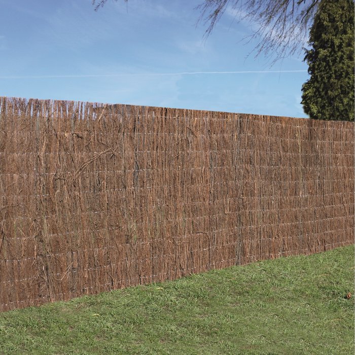 The Range | Garden Gear Garden Gear 2cm Brushwood Thatch Screen Roll - 1.8m x 4m Garden Gear Garden Gear 2cm Brushwood Thatch Screen Roll - 1.8m x 4m