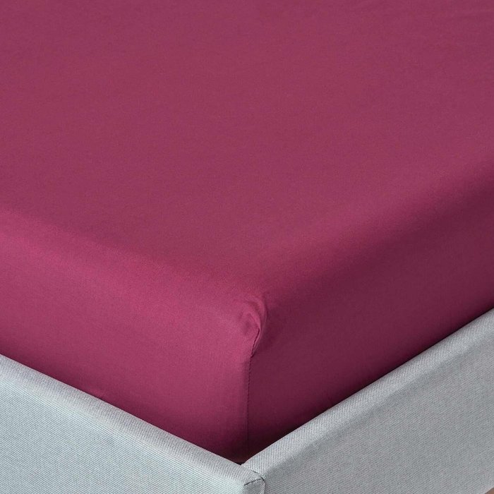 The Range | Homescapes 200 Thread Count Egyptian Cotton Fitted Sheet - Plum / Double Homescapes 200 Thread Count Egyptian Cotton Fitted Sheet - Plum / Double