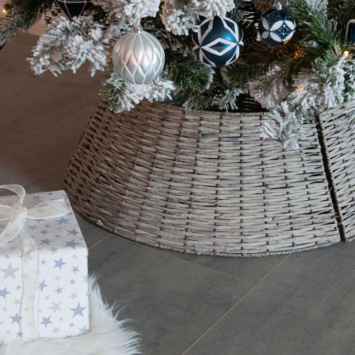 The Range | Kaemingk Grey Wash Willow Tree Skirt - Grey Kaemingk Grey Wash Willow Tree Skirt - Grey