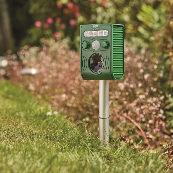 The Range | Pest XT Pest XT Solar Ultrasonic Flash Repeller 1pk Pest XT Pest XT Solar Ultrasonic Flash Repeller 1pk