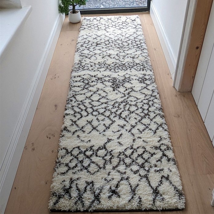 The Range | The Rug Wholesaler Ivory Scandi Shaggy Living Room Rugs - Ivory / 240cm The Rug Wholesaler Ivory Scandi Shaggy Living Room Rugs - Ivory / 240cm