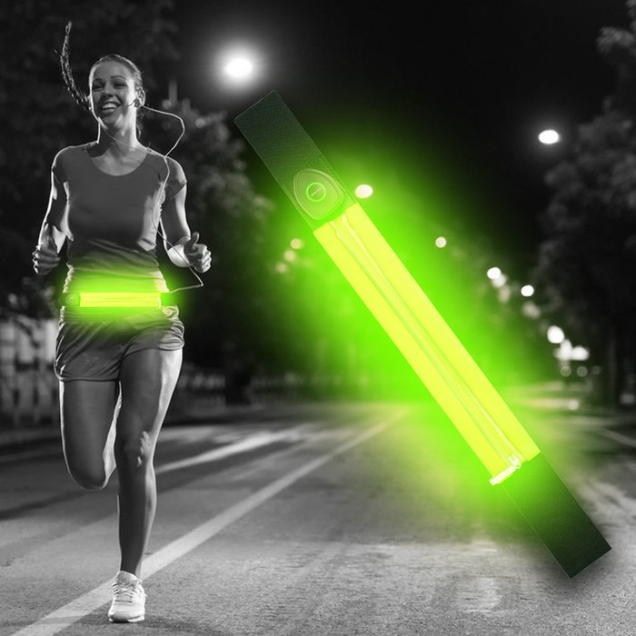 The Range | Ultra Lightweight LED Running Belt USB Rechargeable Waistpack - Green Ultra Lightweight LED Running Belt USB Rechargeable Waistpack - Green