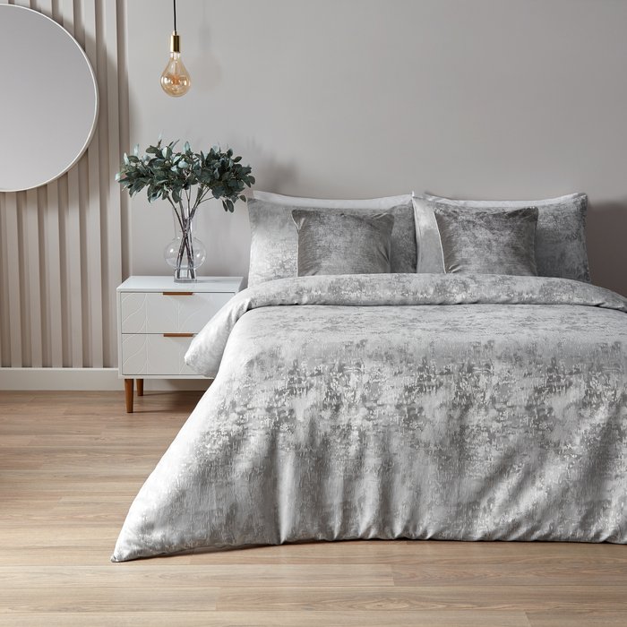 The Range | Paoletti Paoletti Symphony Super King Duvet Cover Set Cotton Silver Paoletti Paoletti Symphony Super King Duvet Cover Set Cotton Silver