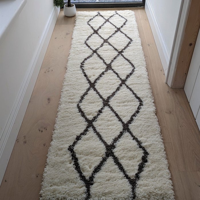 The Range | The Rug Wholesaler Ivory Moroccan Trellis 4cm Shaggy Rug - Ivory / 240cm The Rug Wholesaler Ivory Moroccan Trellis 4cm Shaggy Rug - Ivory / 240cm