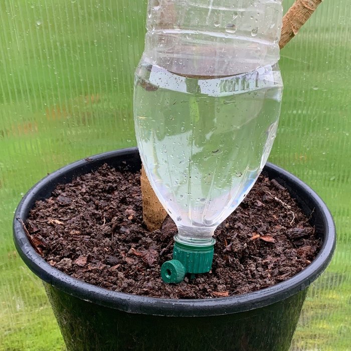 The Range | Selections Bottle Irrigation Kit With Tap Adjusted Flow - Green Selections Bottle Irrigation Kit With Tap Adjusted Flow - Green