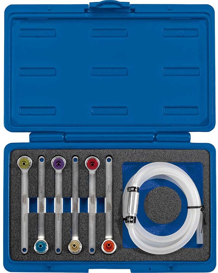 Tooled Up | Draper Draper 7 Piece Universal Clutch and Brake Bleeding Kit Draper Draper 7 Piece Universal Clutch and Brake Bleeding Kit