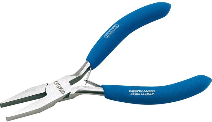 Tooled Up | Draper Draper Carbon Steel Flat Nose Pliers 125mm Draper Draper Carbon Steel Flat Nose Pliers 125mm