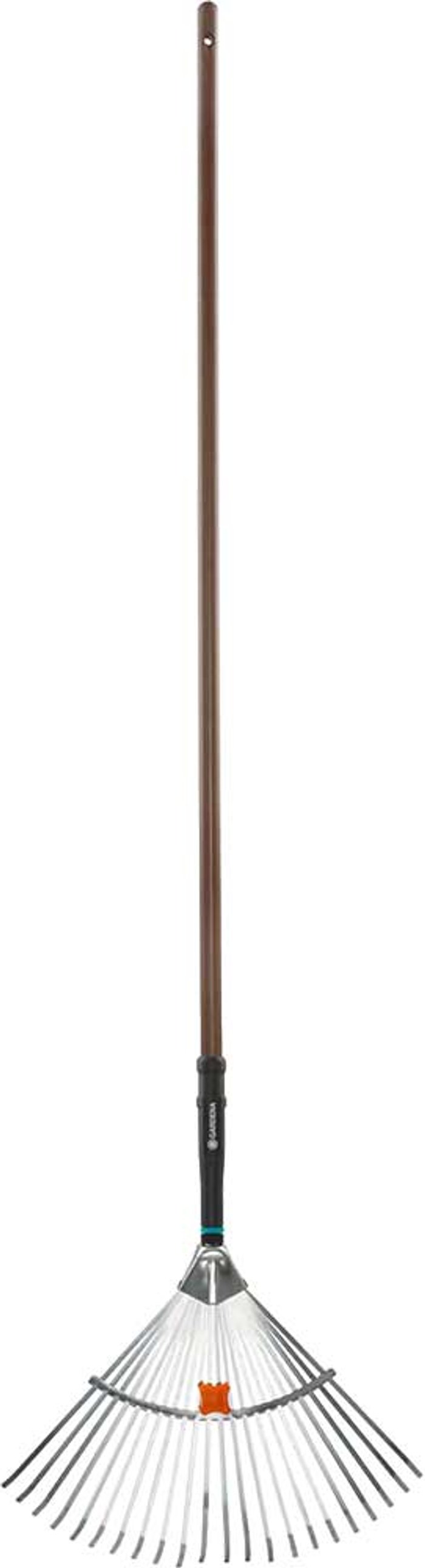 Tooled Up | Gardena Gardena NatureLine FSC Adjustable Metal Fan Rake Gardena Gardena NatureLine FSC Adjustable Metal Fan Rake