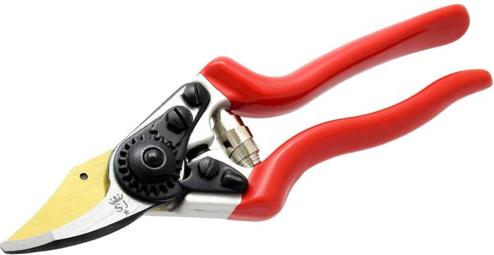 Tooled Up | Spear and Jackson Spear and Jackson Titanium Coated Short Blade Bypass Secateurs Spear and Jackson Spear and Jackson Titanium Coated Short Blade Bypass Secateurs