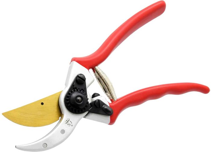 Tooled Up | Spear and Jackson Spear and Jackson Titanium Coated Bypass Secateurs Spear and Jackson Spear and Jackson Titanium Coated Bypass Secateurs