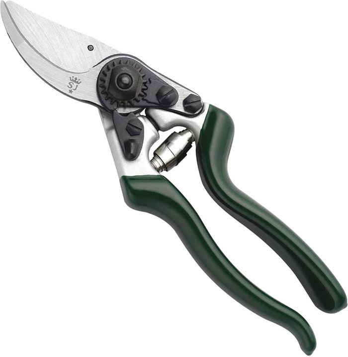 Tooled Up | Spear and Jackson Kew Gardens Ergonomic Heavy Duty Bypass Secateurs Spear and Jackson Kew Gardens Ergonomic Heavy Duty Bypass Secateurs