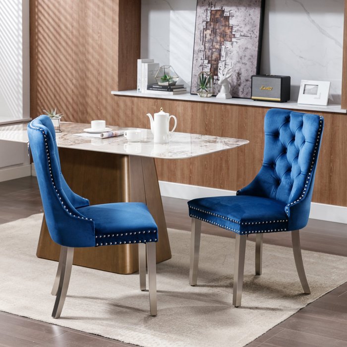Juego de 2 sillas 62x50x95 cm, terciopelo azul y cromo, tachuelas decorativas