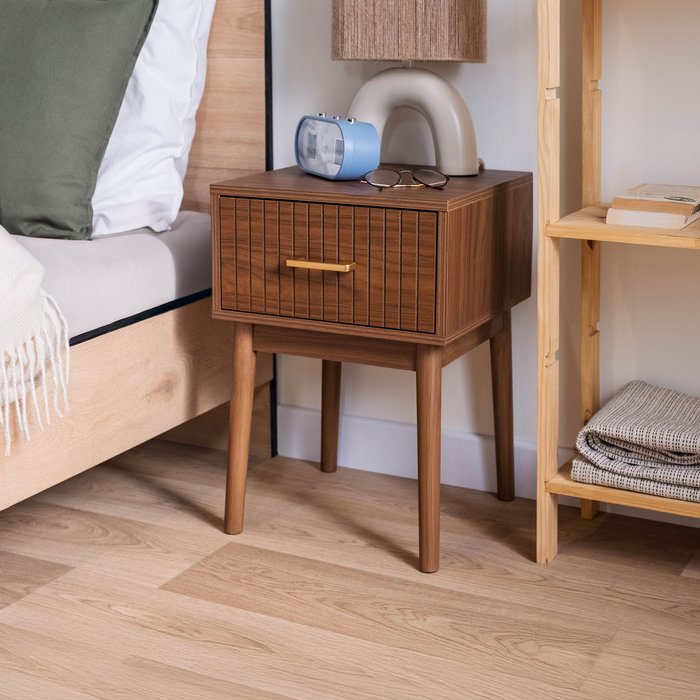 Juego de 2 mesitas de noche retro milo de nogal