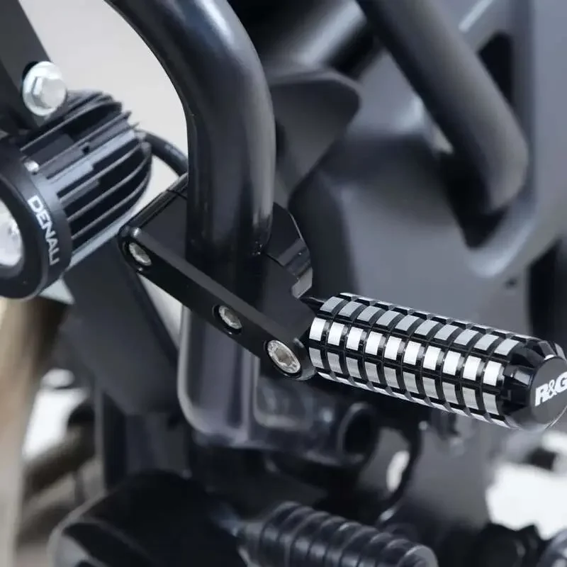 Repose-pied moto universels fixation sur barres R&G Racing