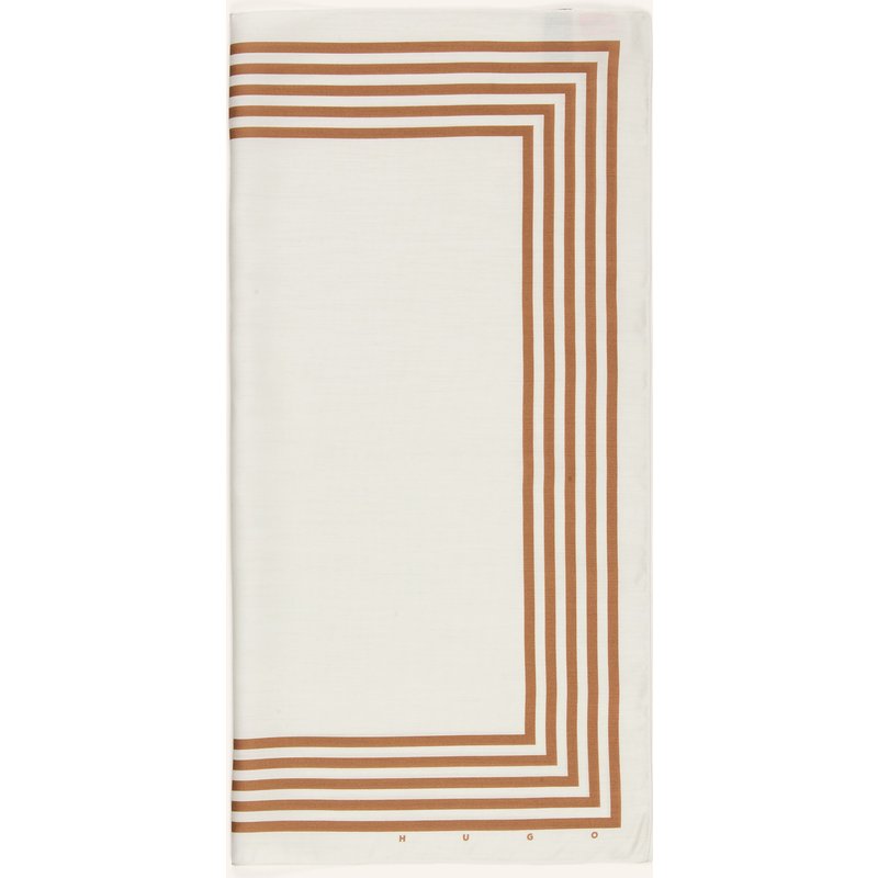 Hugo Tuch Mit Seide beige