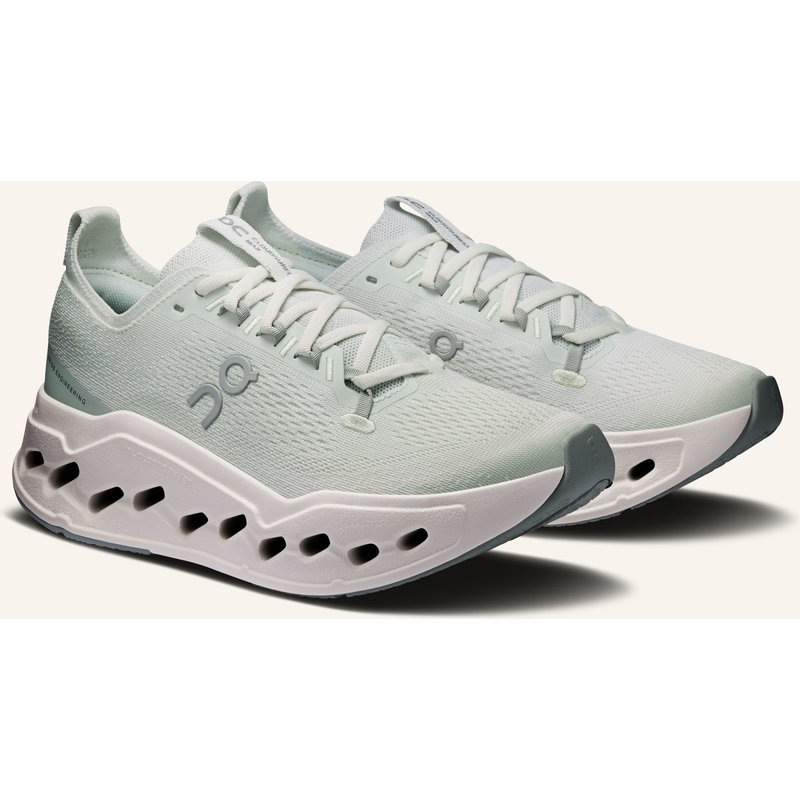 On Laufschuhe Cloudsurfer Max weiss