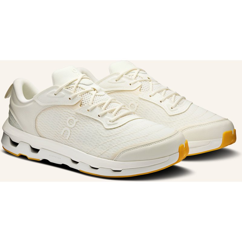 On Sneaker Cloudzone Moon weiss