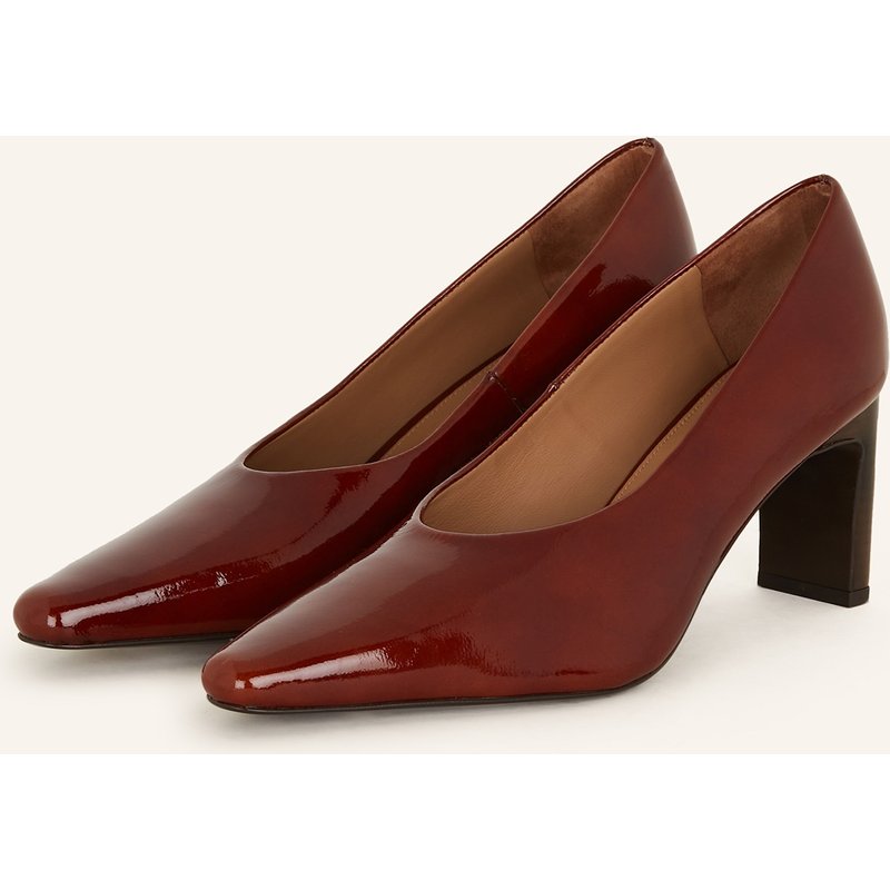 Flattered Lack-Pumps Tove rot