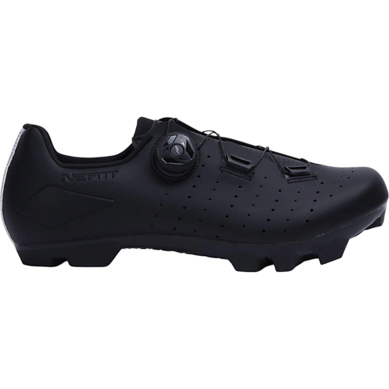 Ein Paar Neatt Basalte Elite MTB-Schuhe Schwarz