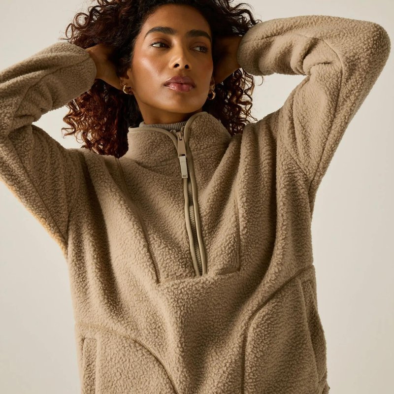 Damen-Fleecejacke von Frankie Borg (langer Schnitt, halber Reißverschluss)