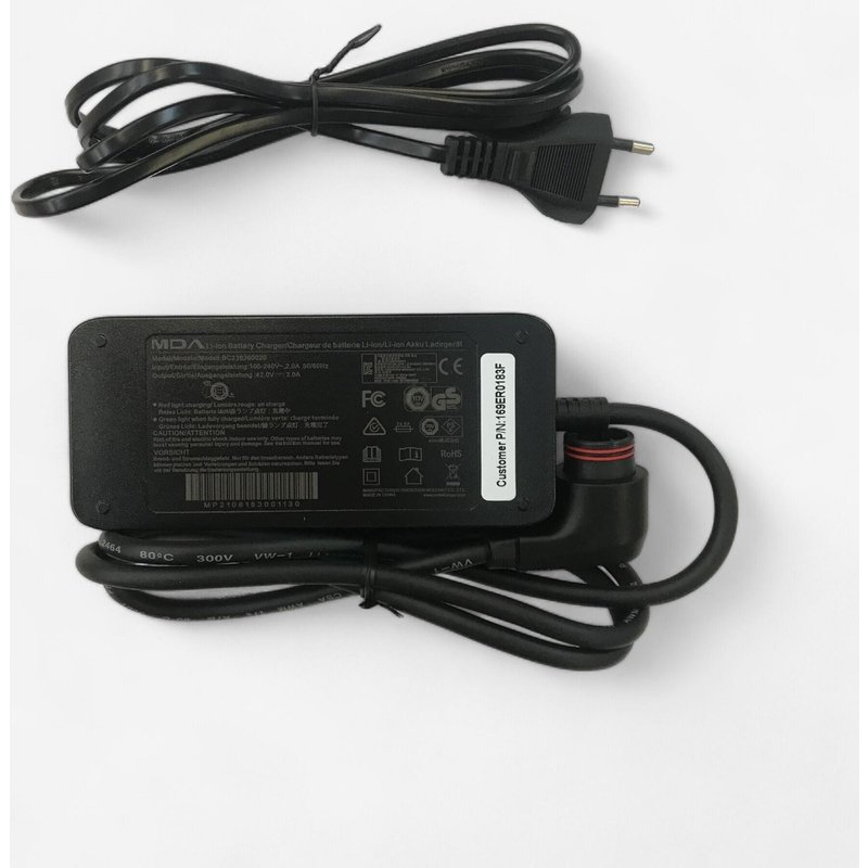 Ladegerät 36 V 4 A interner Akku DK-17