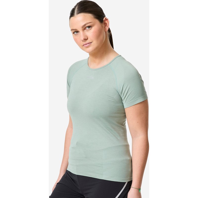 Laufshirt kurzarm Trailrunning Damen nahtlos - Run 500 Comfort hellgrün