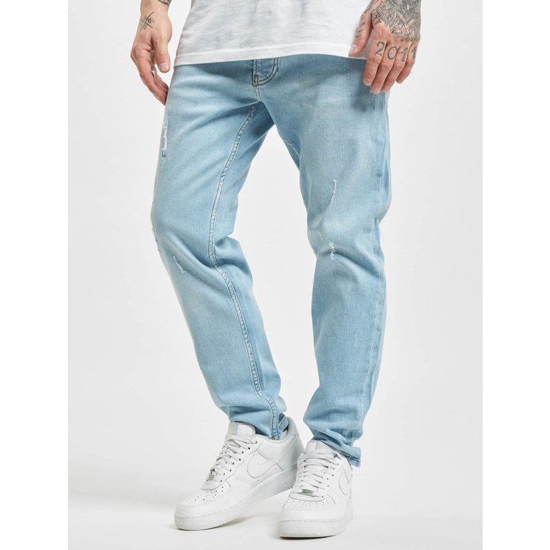 2Y Premium Distressed Straight Fit Denim